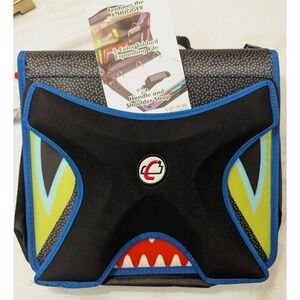 Case-it Monster X-Hugger Round‎ 3 Ring Zipper Binder